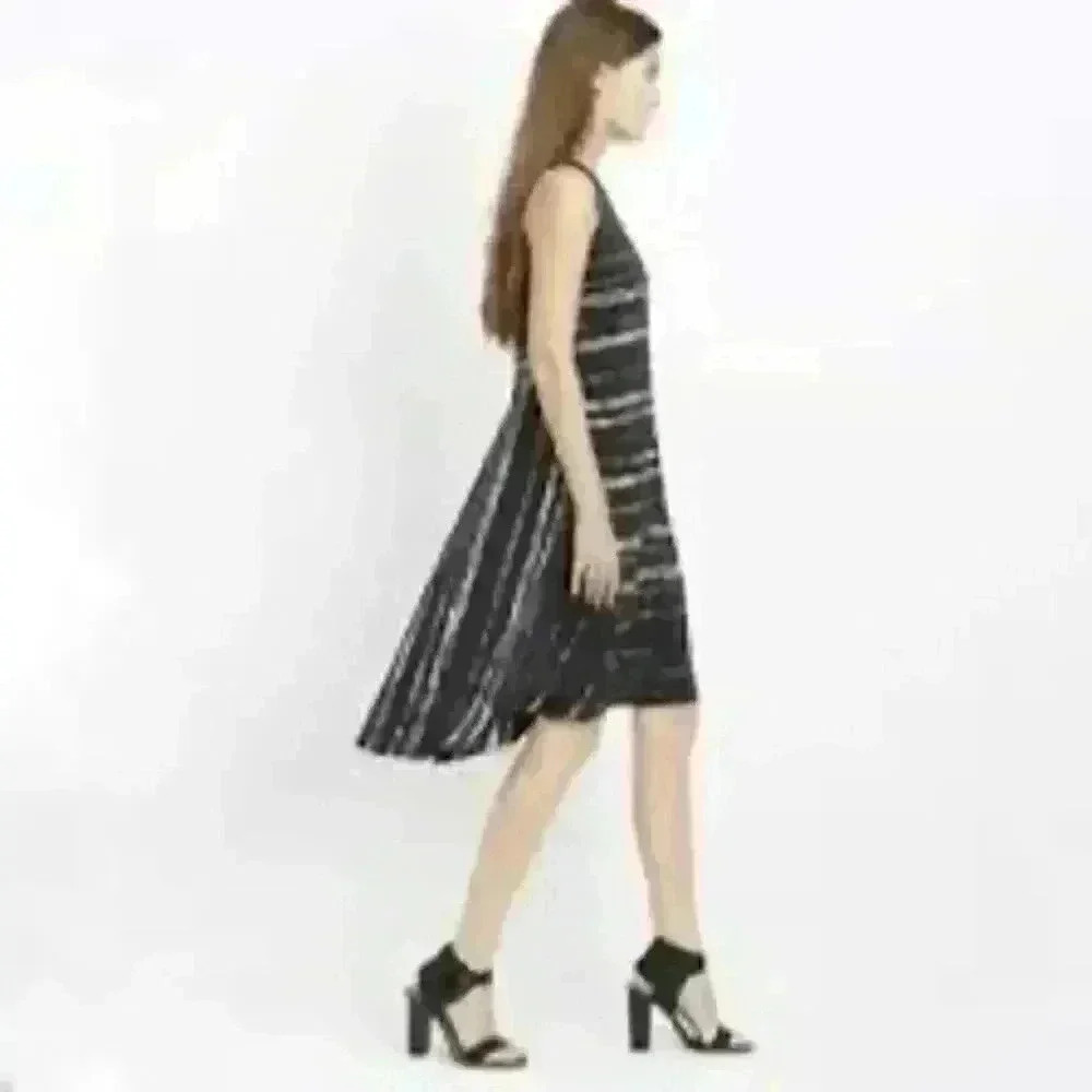 Vince Silk Shadow Stripe Sleeveless Shift Midi Dress Size 2